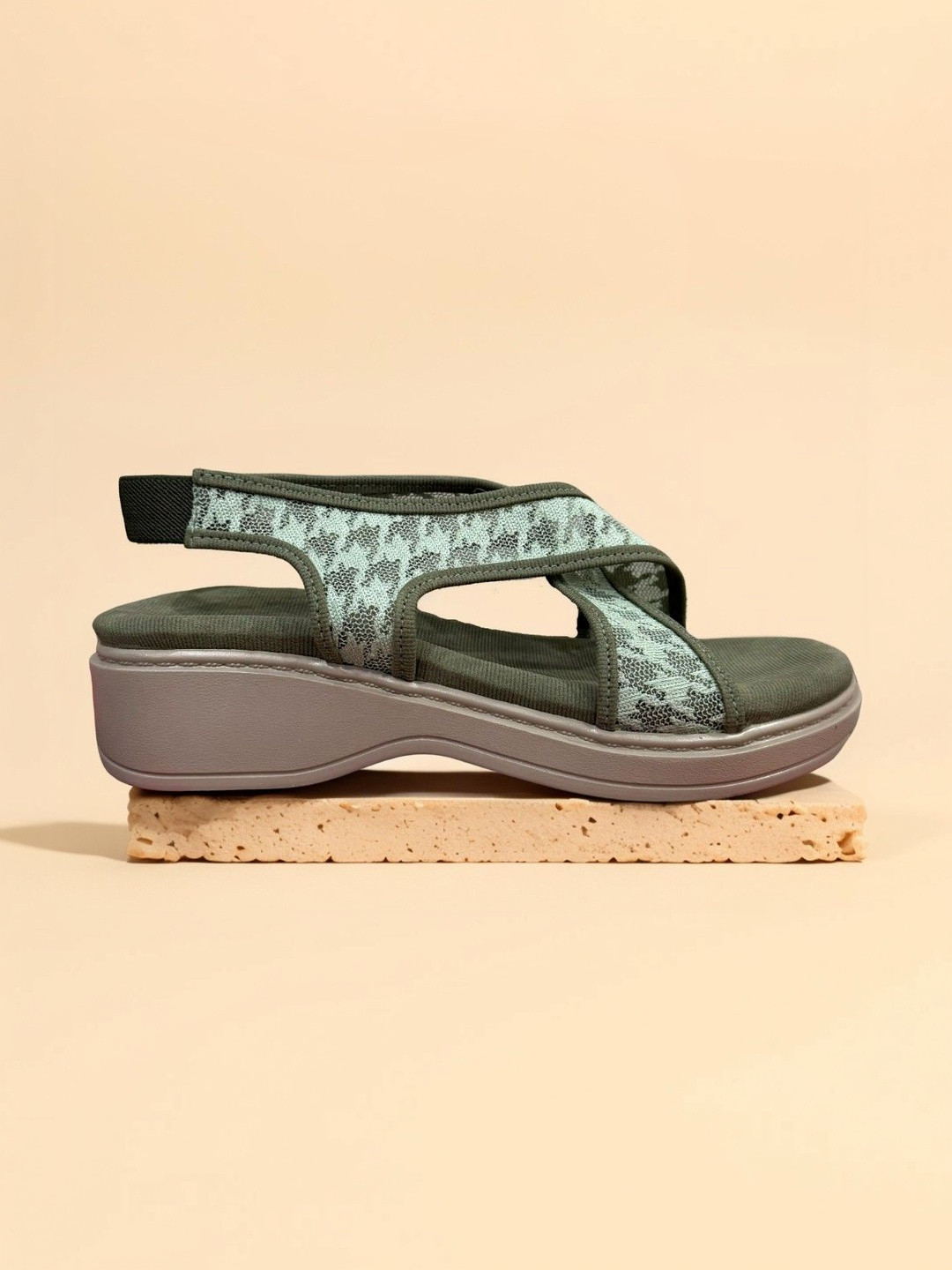 RJ FOOTWEAR Women Comfort Sandals