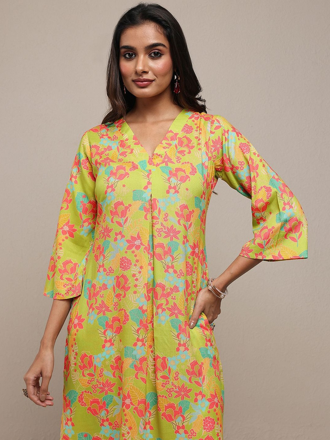 Libas Floral Printed V-Neck Long Tunic With Trousers Co-Ords