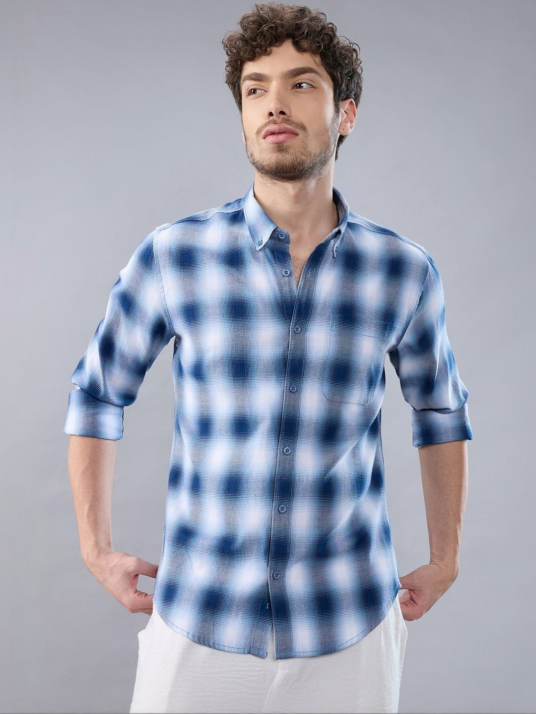 HERE&NOW Men Slim Fit Checked Casual Shirt