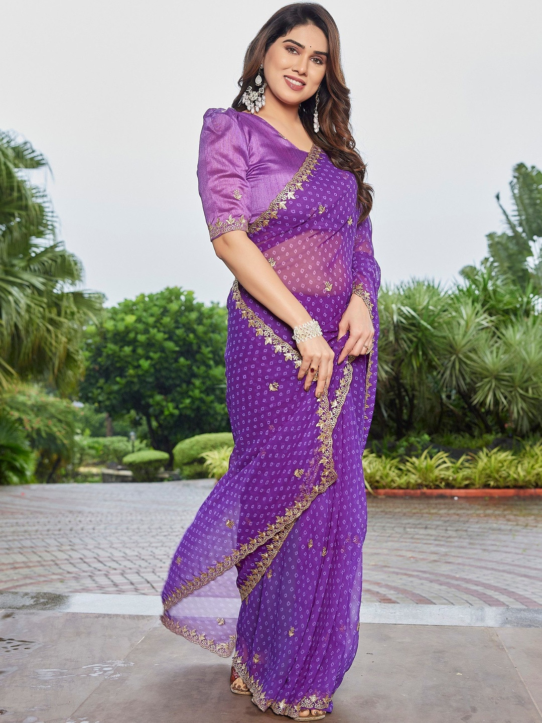 HERE&NOW Bandhani Zari Pure Georgette Saree