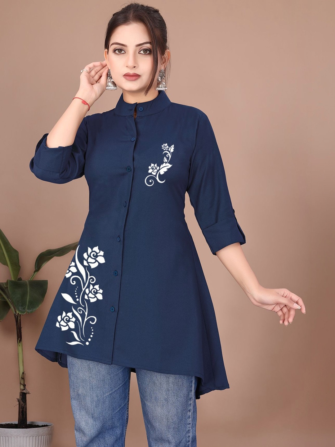 SHREEZON Mandarin Collar Embroidered Tunic