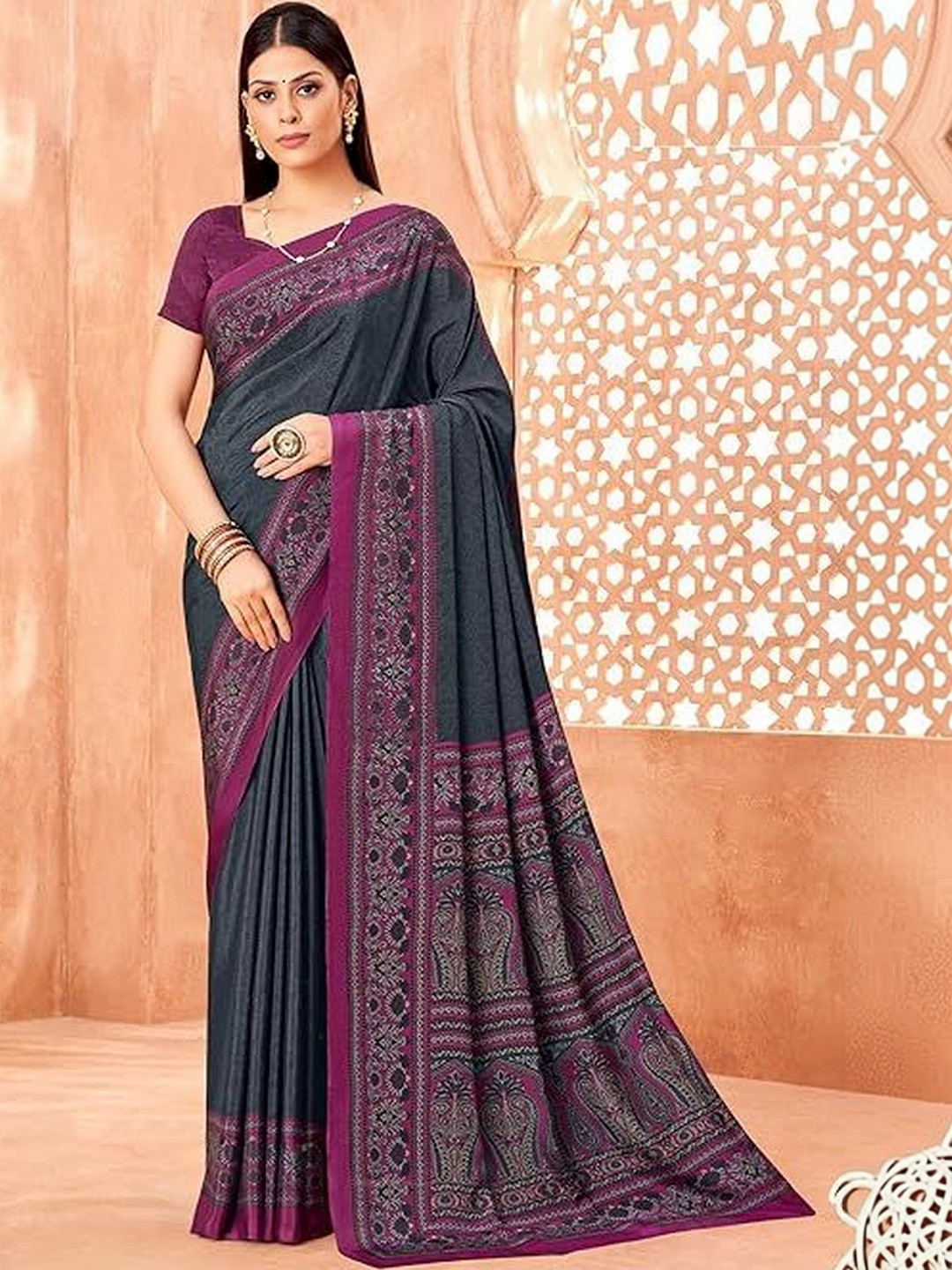 THE FASHION ATTIRE Ethnic Motifs Pure Crepe Saree