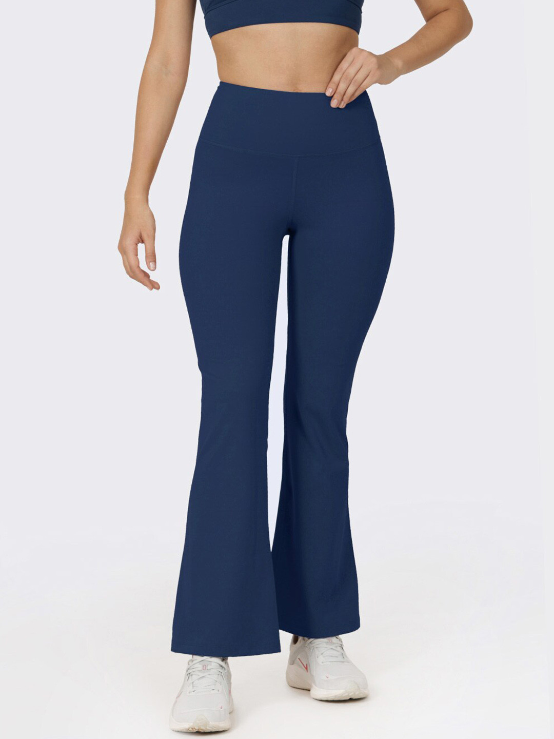 Blissclub High-waisted Flare Pants with 1 Back Pocket