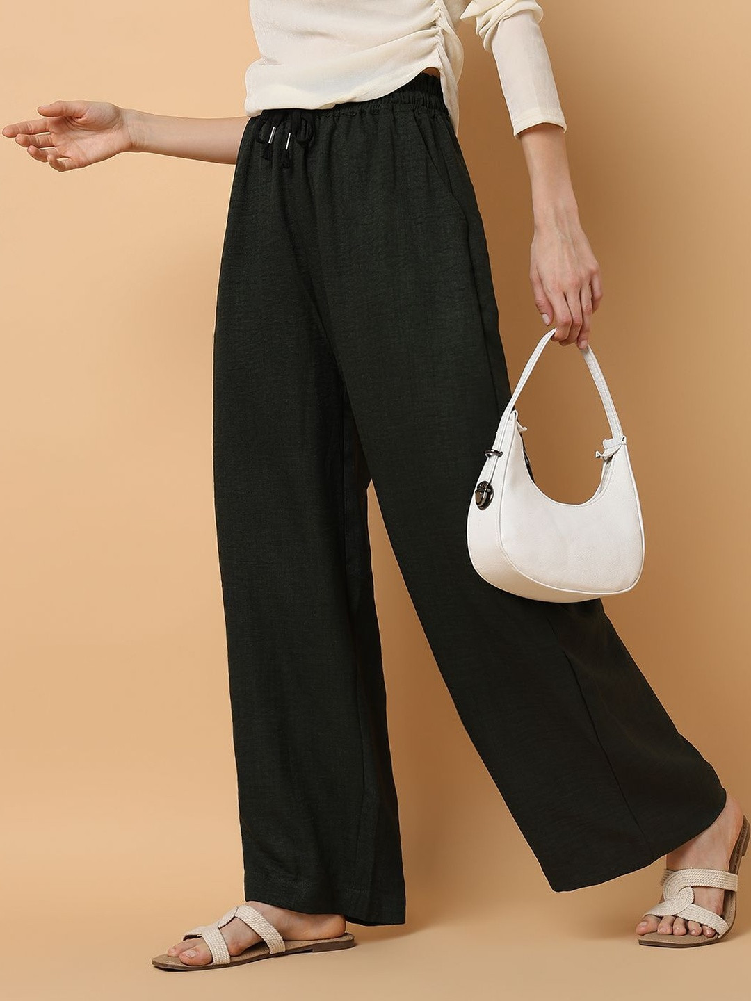 SHOWOFFFF Women Comfort Slim Fit Trousers