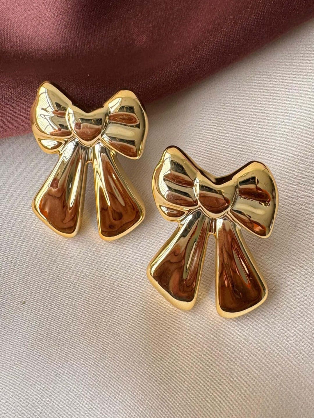 QIOA Quirky Studs Earrings