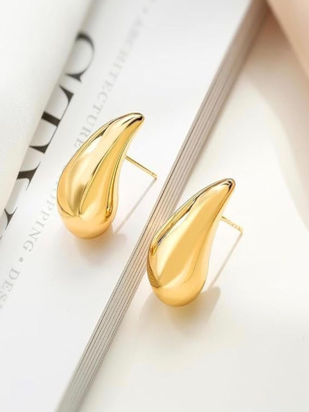 QIOA Teardrop Shaped Studs Earrings
