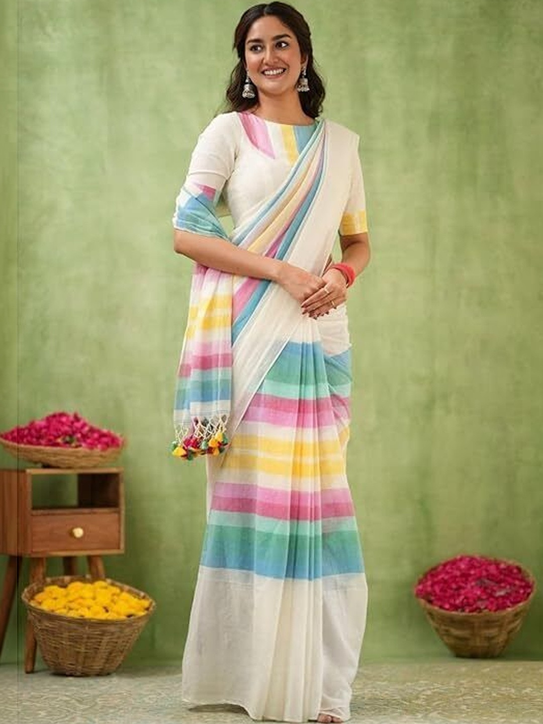 NIRAVE FASHION Striped Saree