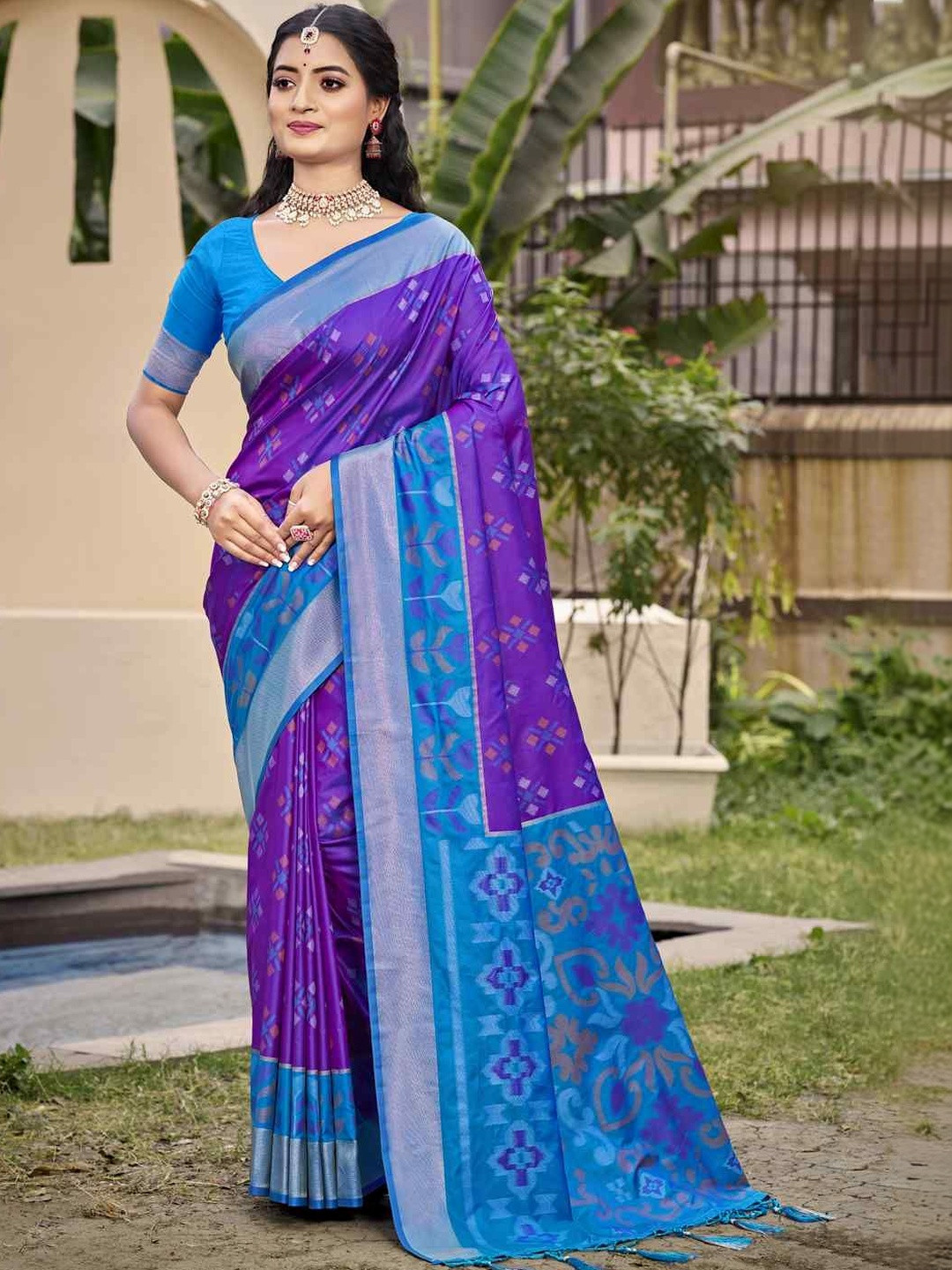 HERE&NOW Ethnic Motifs Silk Blend Saree