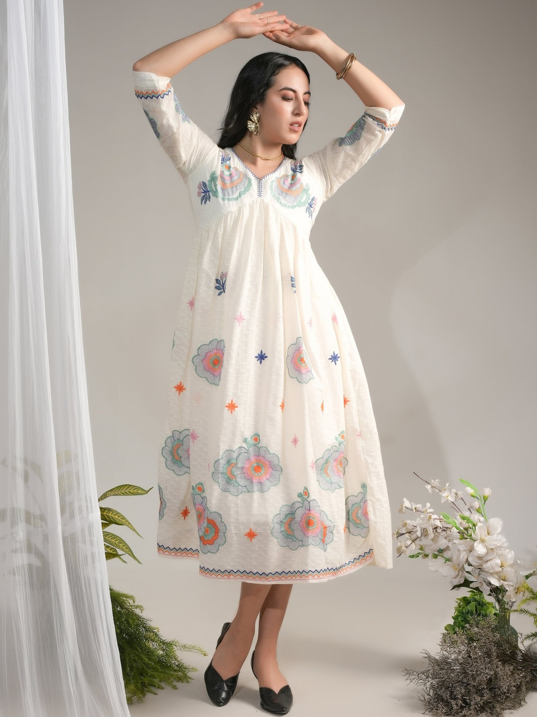 VEARMEE Ethnic Motifs Embroidered A-Line Midi Dress