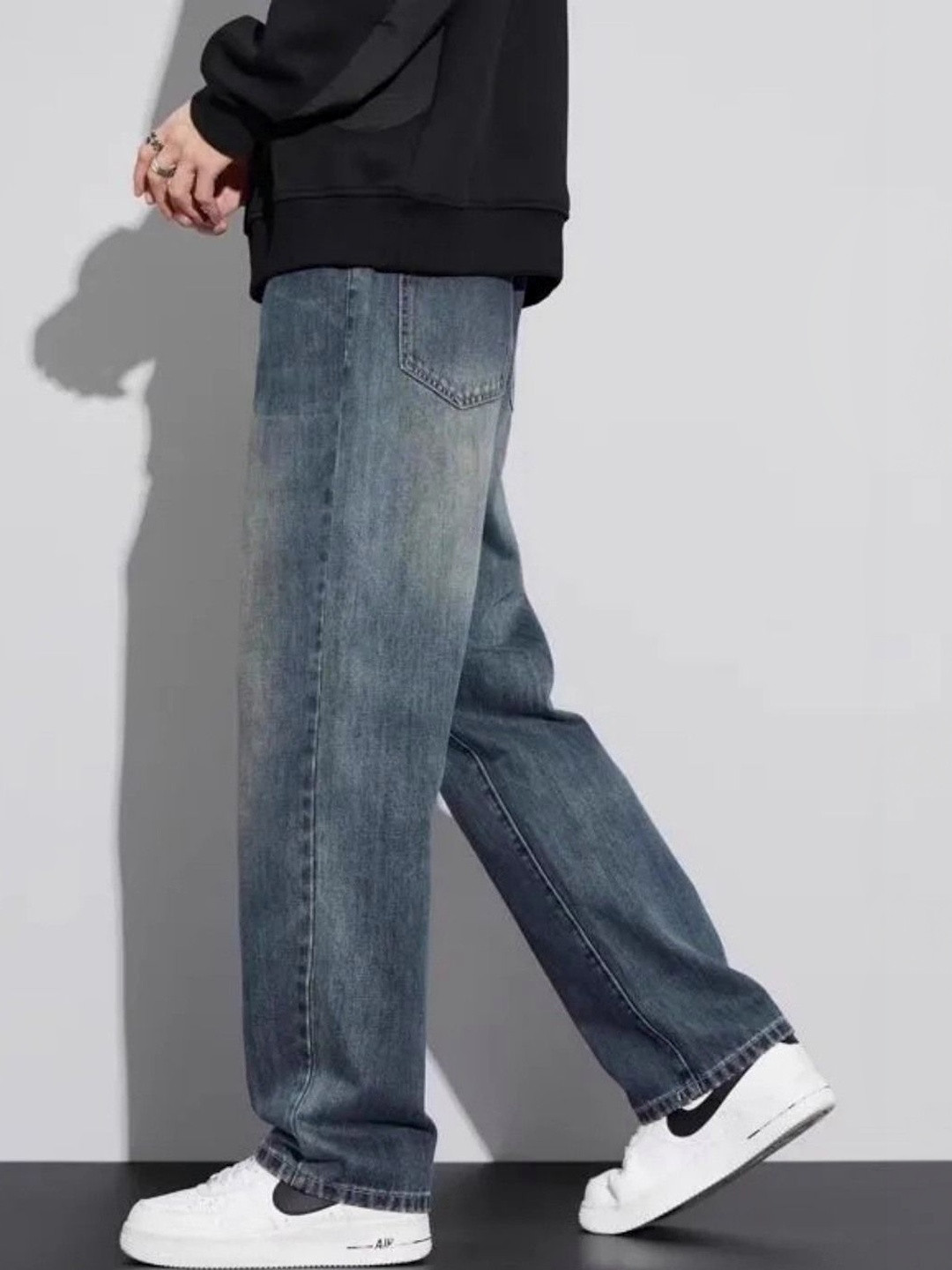 StyleCast Men Straight Fit Mid-Rise Light Fade Jeans