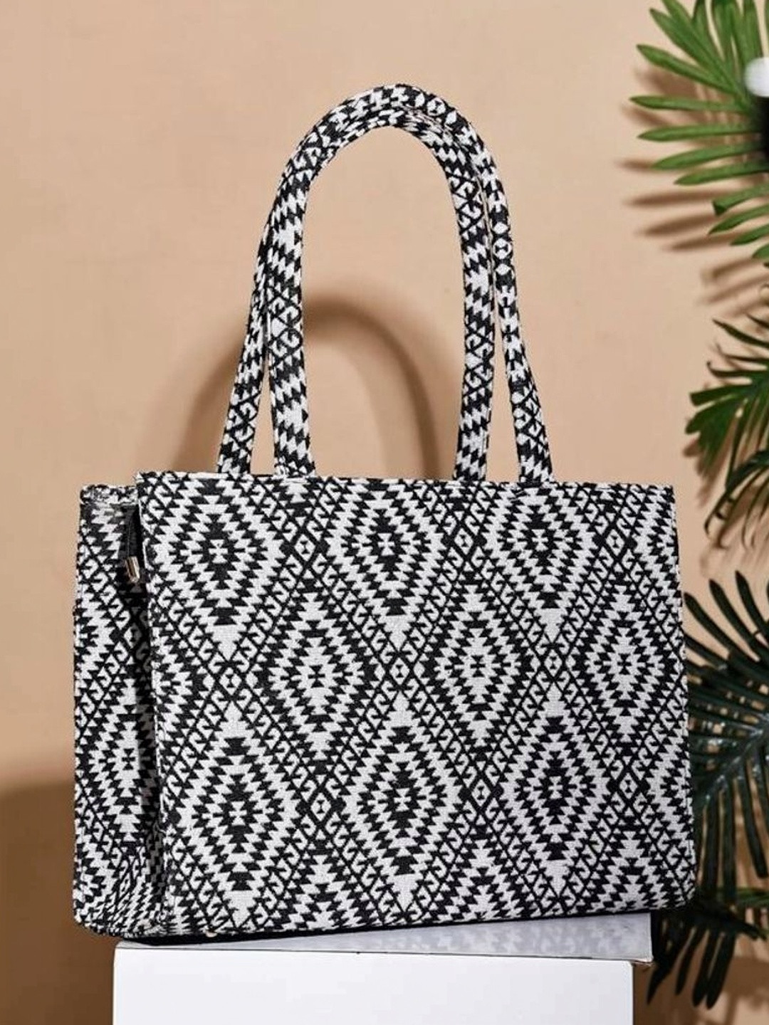 JAISOM Geometric Printed Up to 18 inch Structured Tote Bag