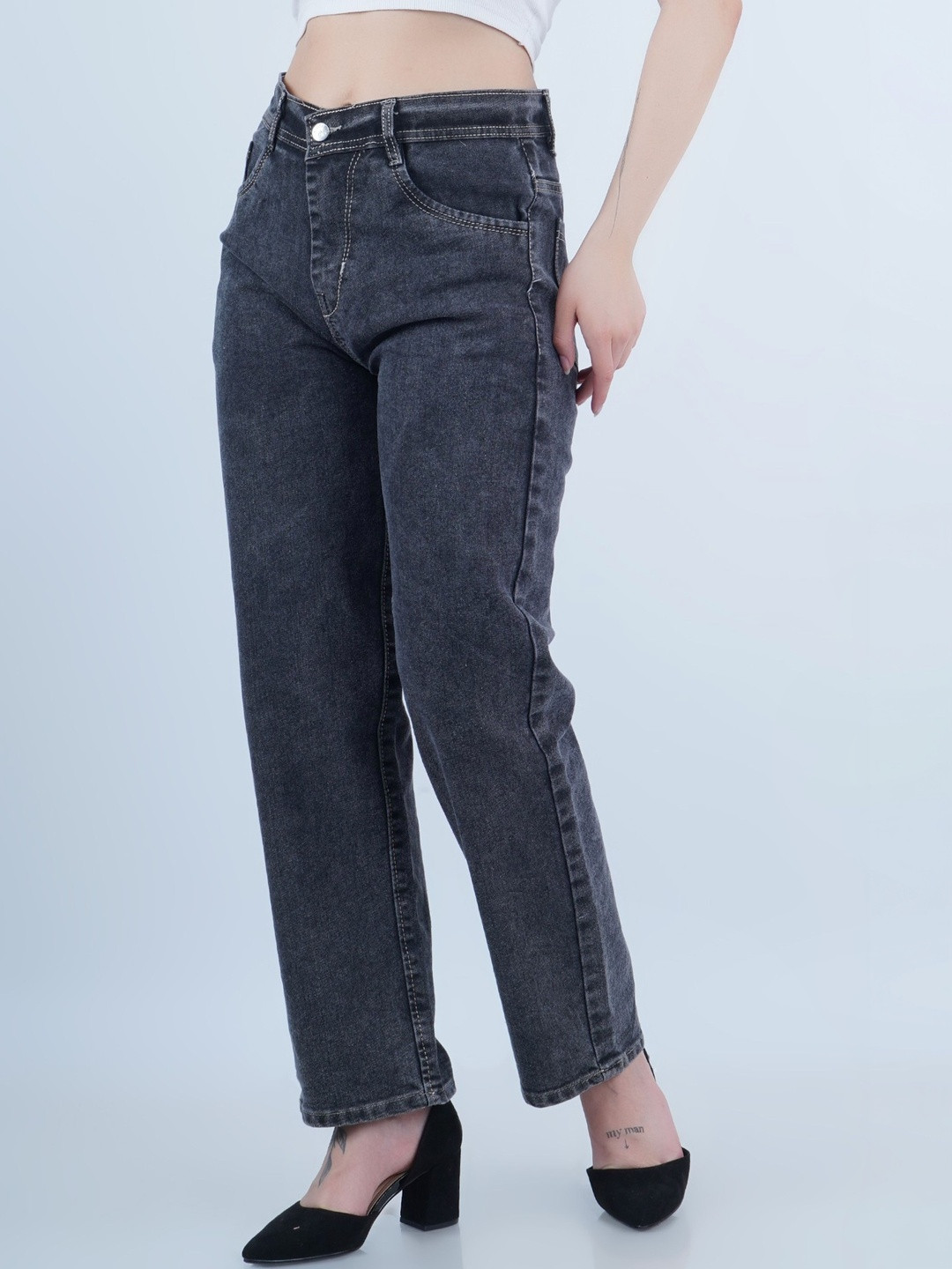 COMFITS Women Classic Relaxed Fit Mid-Rise Light Fade Stretchable Jeans