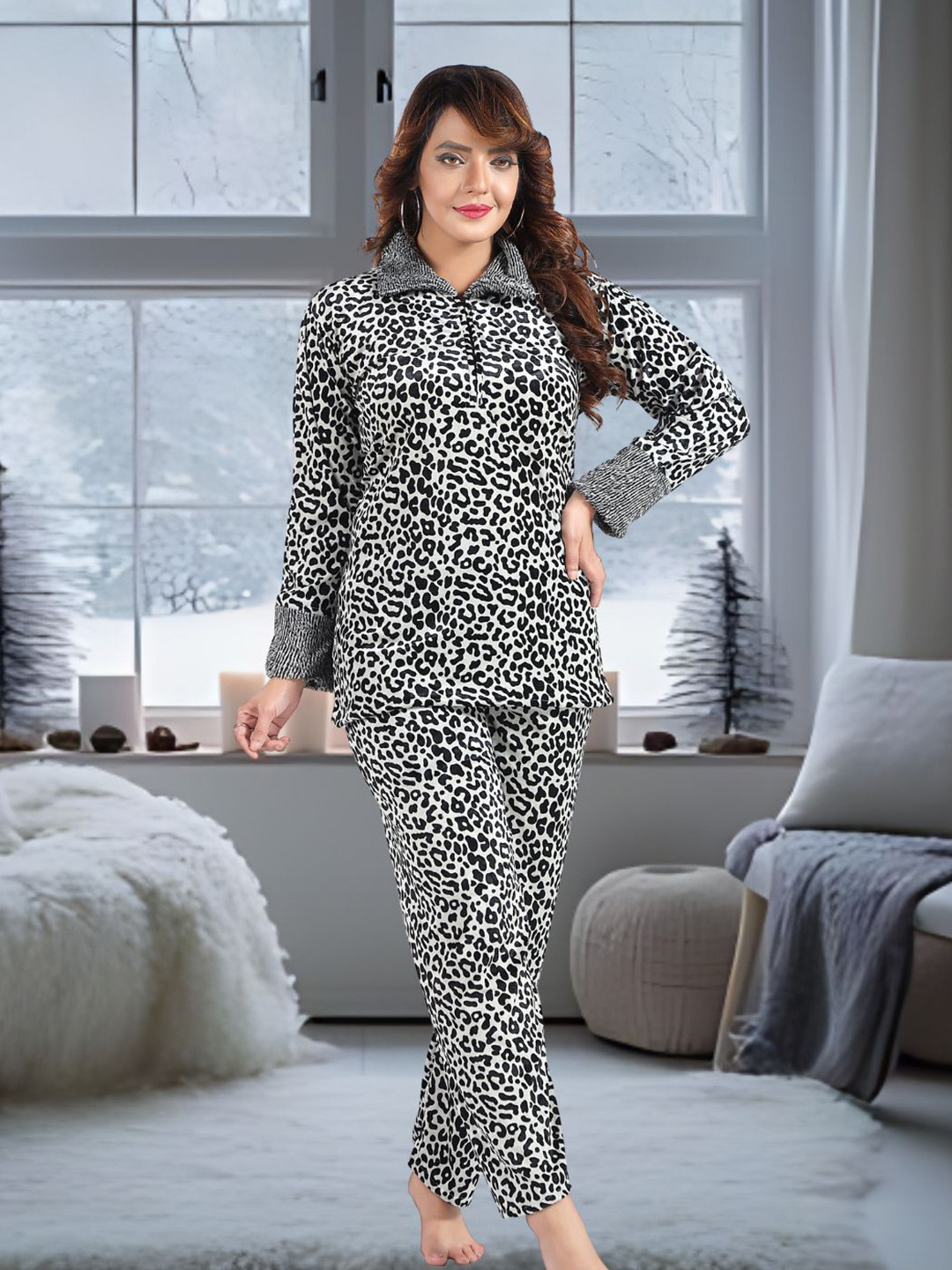 UDHATIKRAMAN Women Printed Night suit