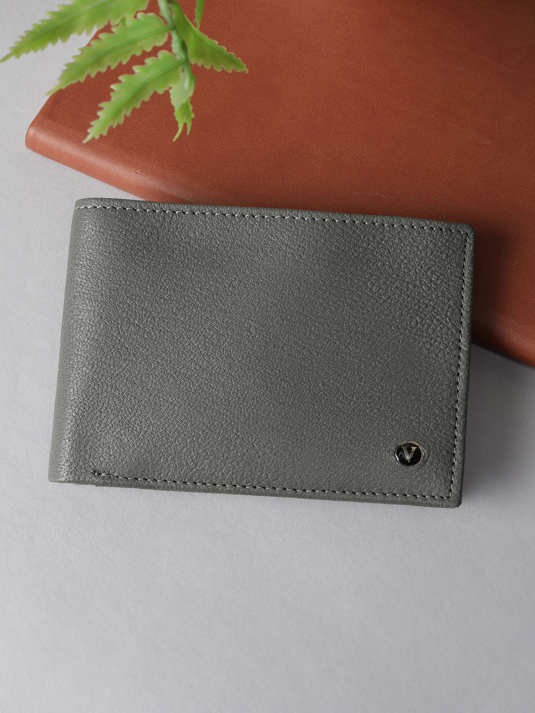 Van Heusen Men Textured Leather Two Fold Wallet