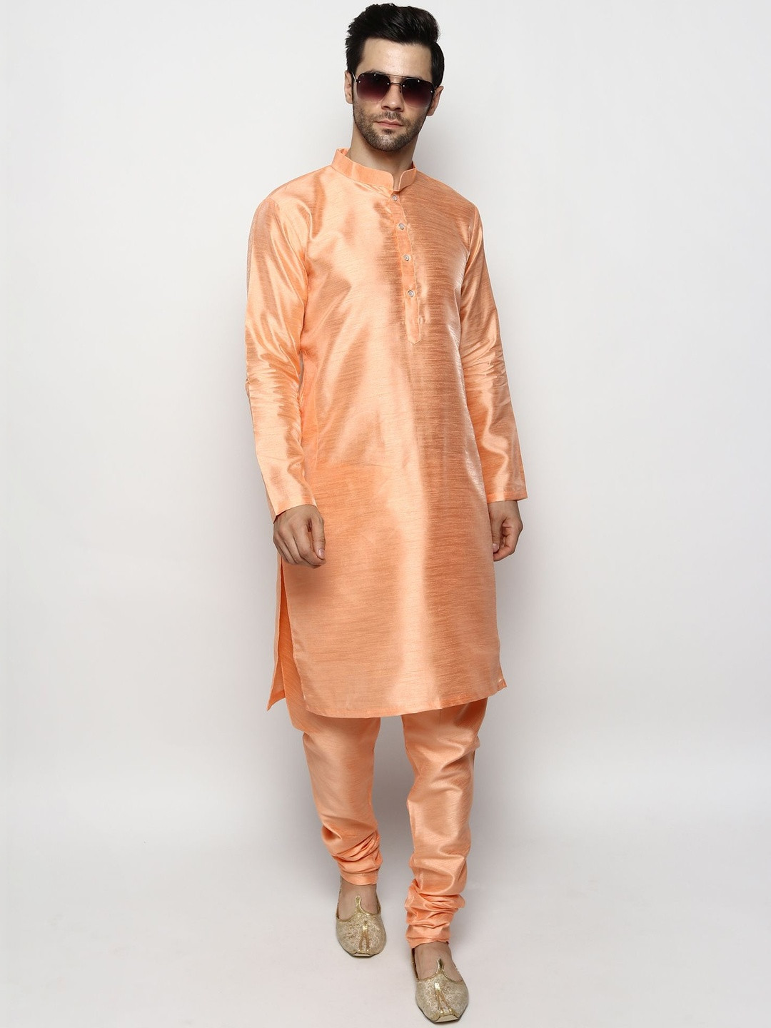 Uri and MacKenzie Men Dyed Regular Kurta with Pyjamas