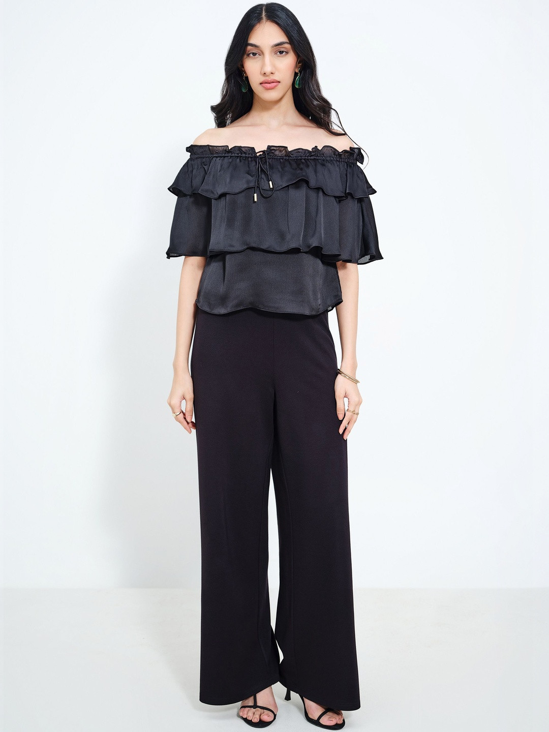 AND Off-Shoulder Ruffles Top