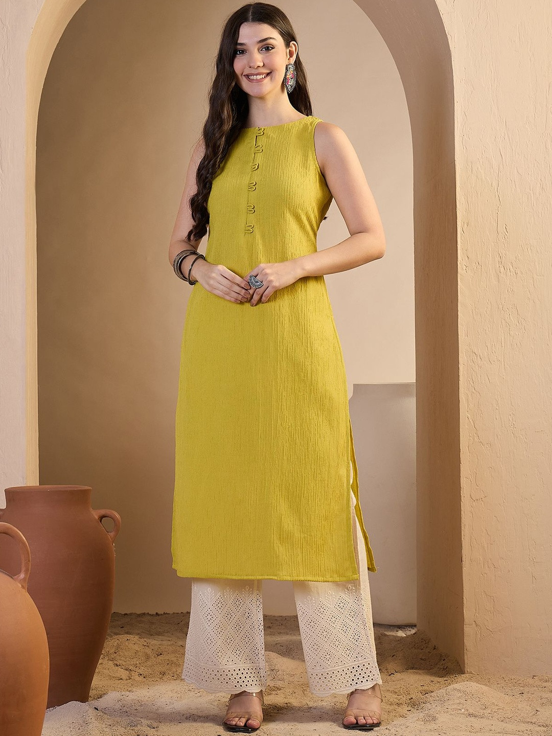 Inddus Women Solid Straight Kurta
