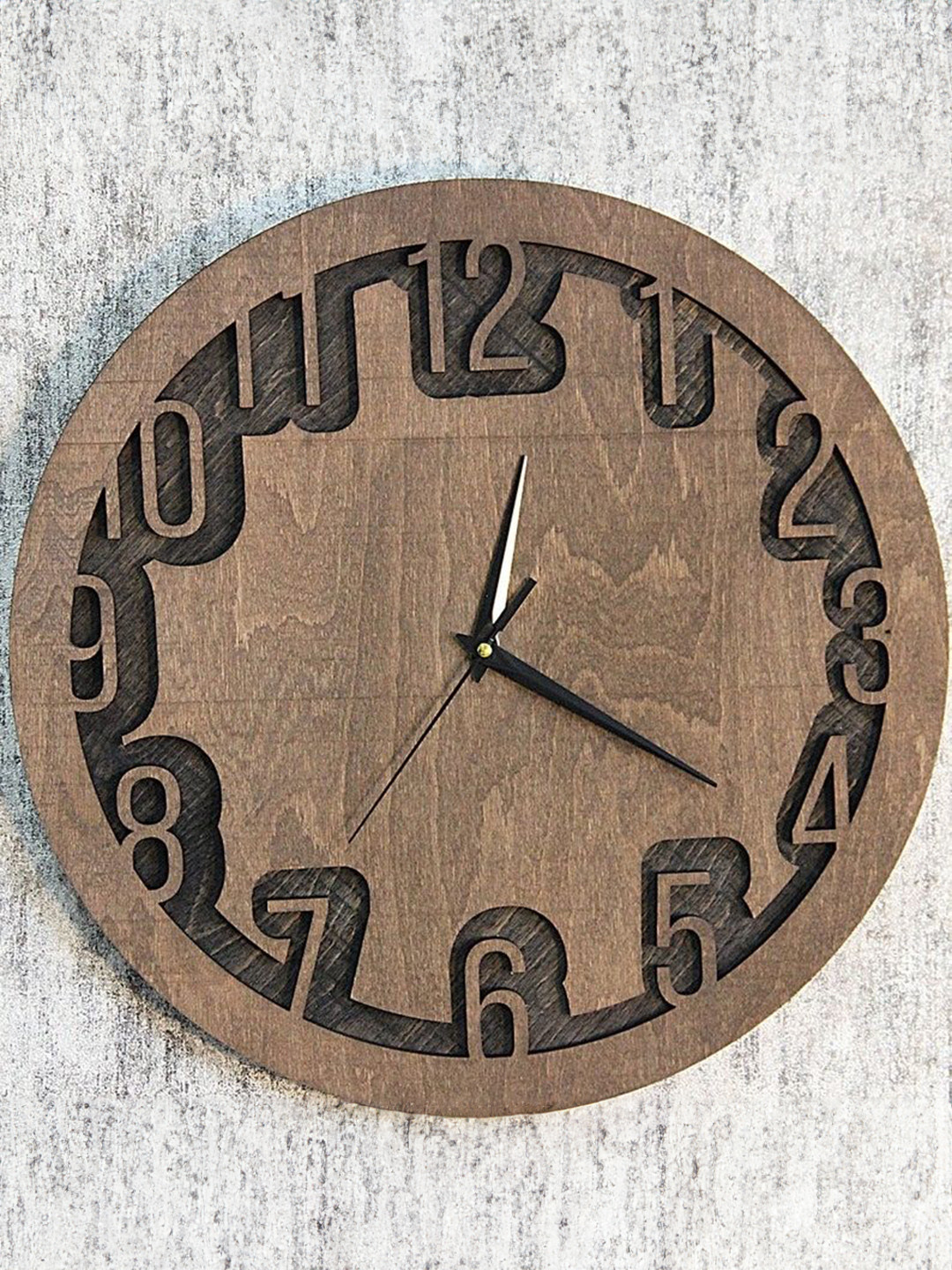 QEZNEF Brown & Black Round Wooden Traditional Wall Clock