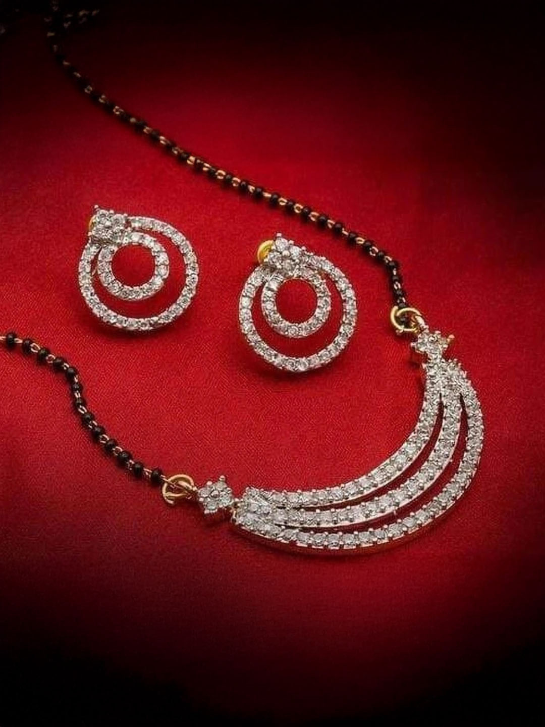 Rahee Stone-Studded Jewellery Set