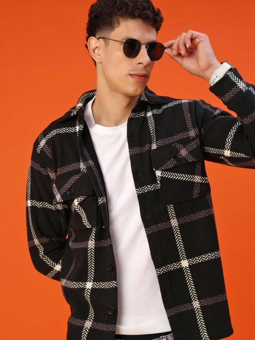 V-Mart Checks Spread Collar Long Sleeves Shackets