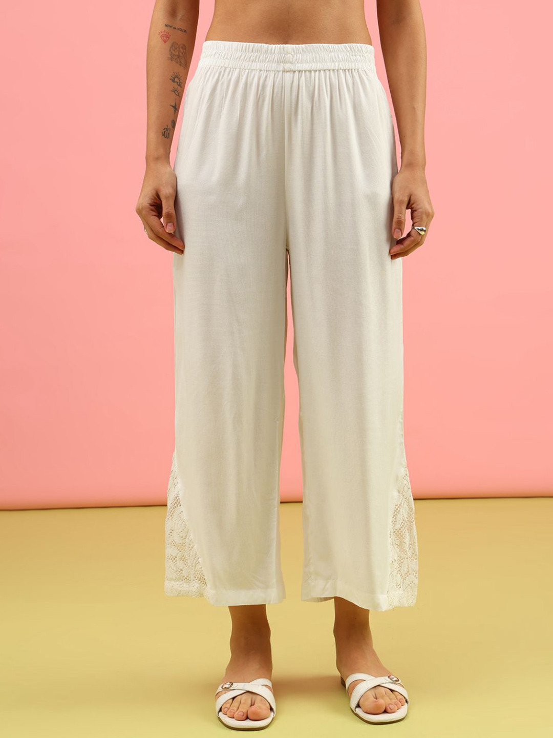 LIMEROAD Women Embellished Flared Cropped Ethnic Palazzos