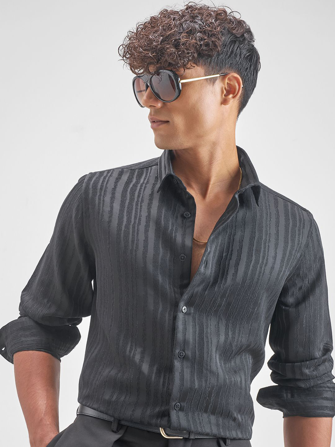 HIGHLANDER Men Slim Fit Casual Shirt