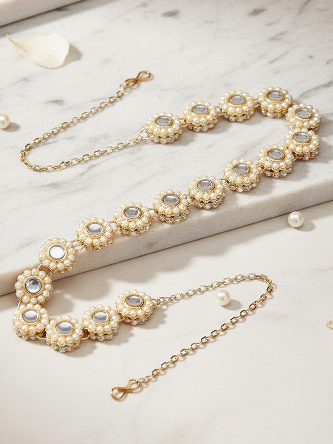 KARATCART Women Gold-Plated White Kundan-Studded Sun Flower Design Hairband