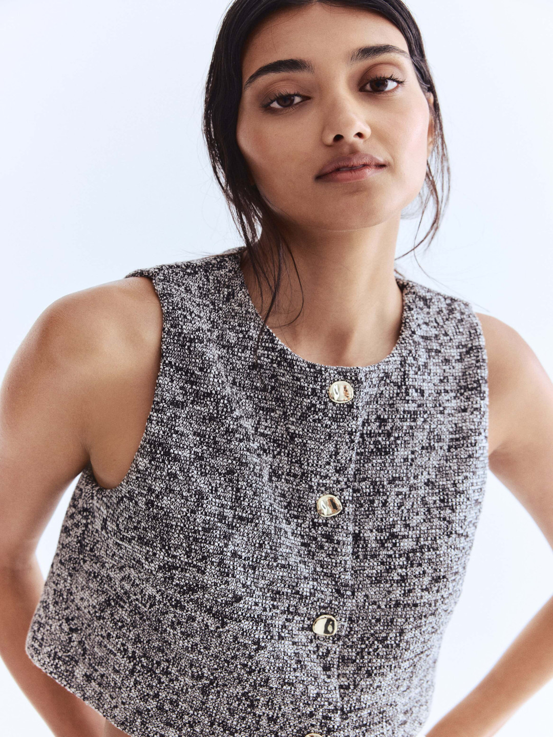 H&M Women Self Design Textured Jersey Round Neck Sleeveless Waistcoat