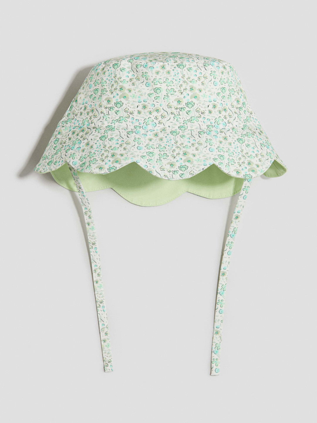 H&M Girls Scalloped Bucket Hat
