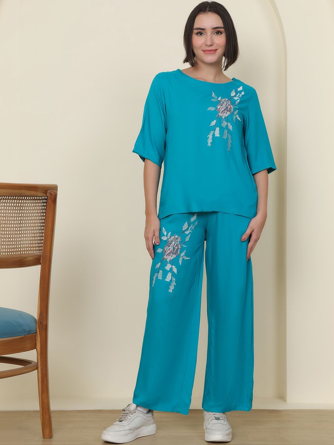 PUELLA Embroidered Round Neck Top With Trousers Co-Ords Set