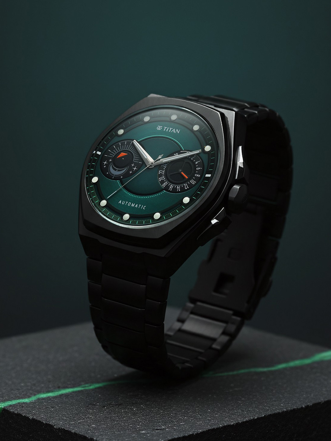 Titan Men Stellar Automatic Dial & Bracelet Style Straps Watch 10029KM01