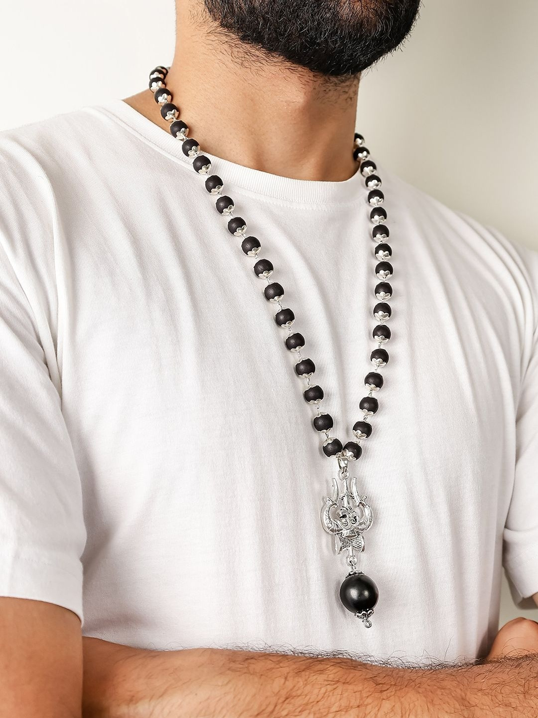 DIVINE HINDU Unisex Brass Silver-Plated Temple Necklace