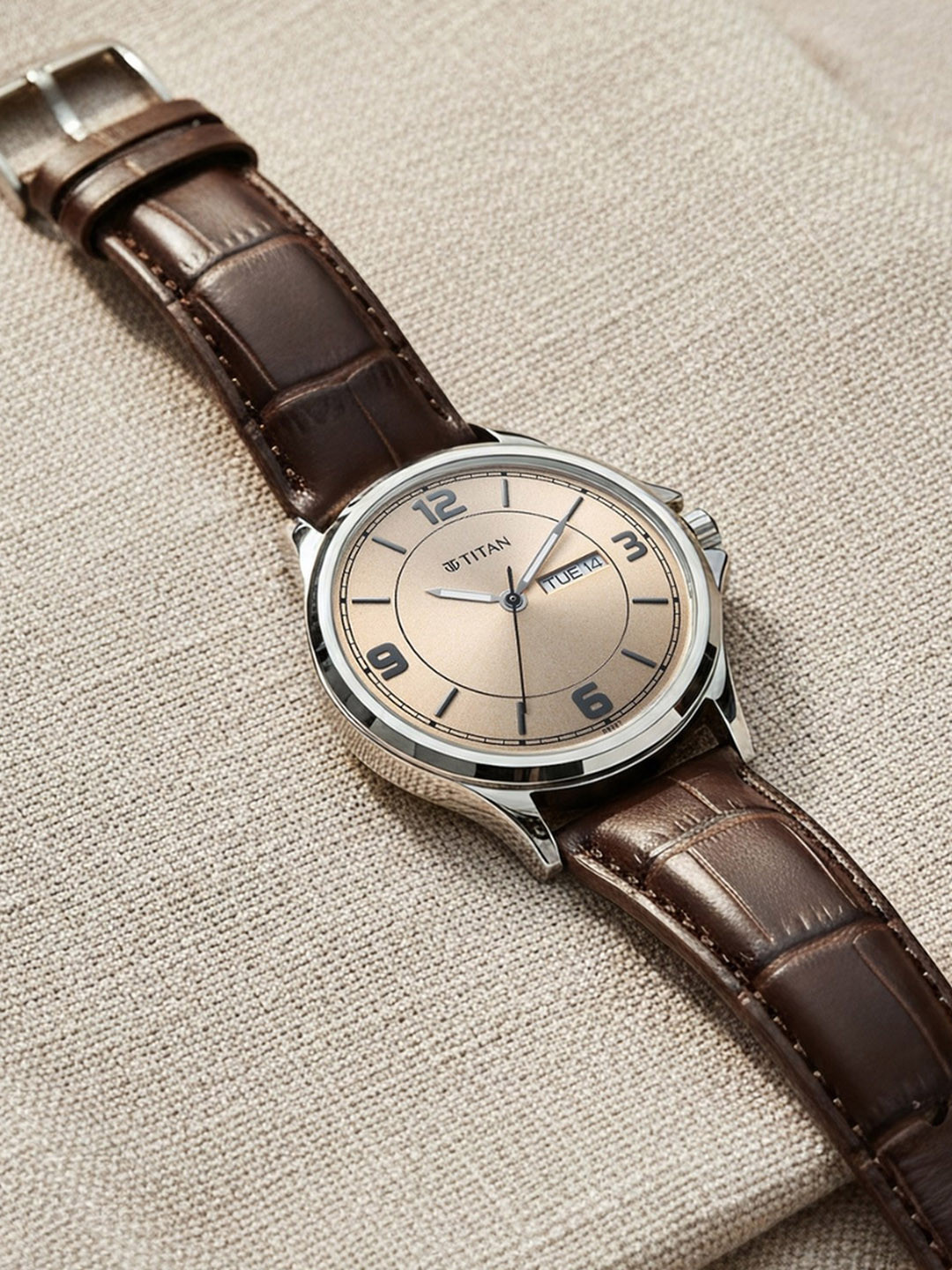 Titan Men Neo Arabic Quartz Brass Dial & Leather Straps Analogue Running Watch 1870SL11