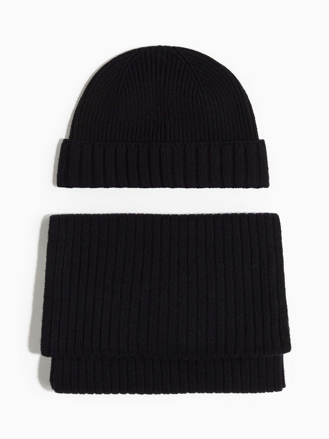 H&M Men 2-Piece Hat & Scarf Set