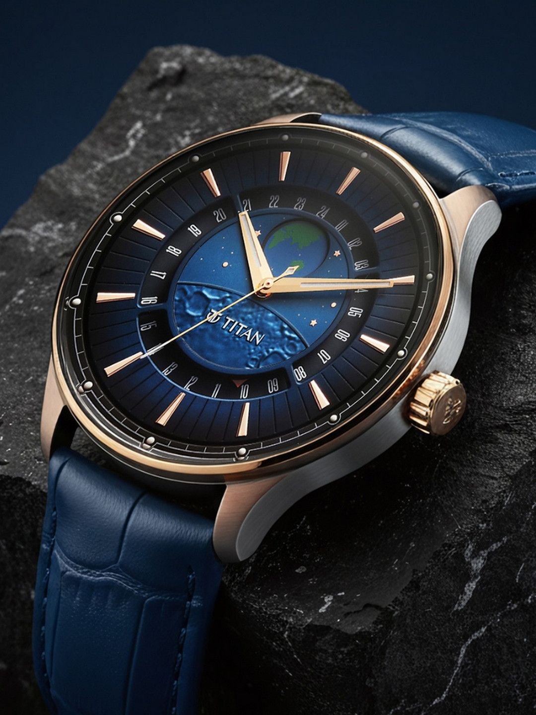 Titan Men Stellar Quartz Dial & Leather Straps Analogue Watch 1890QL01