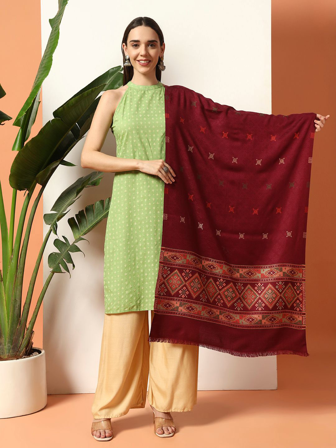 HANDICRAFT PALACE Women Woven Design Frayed Border Stole