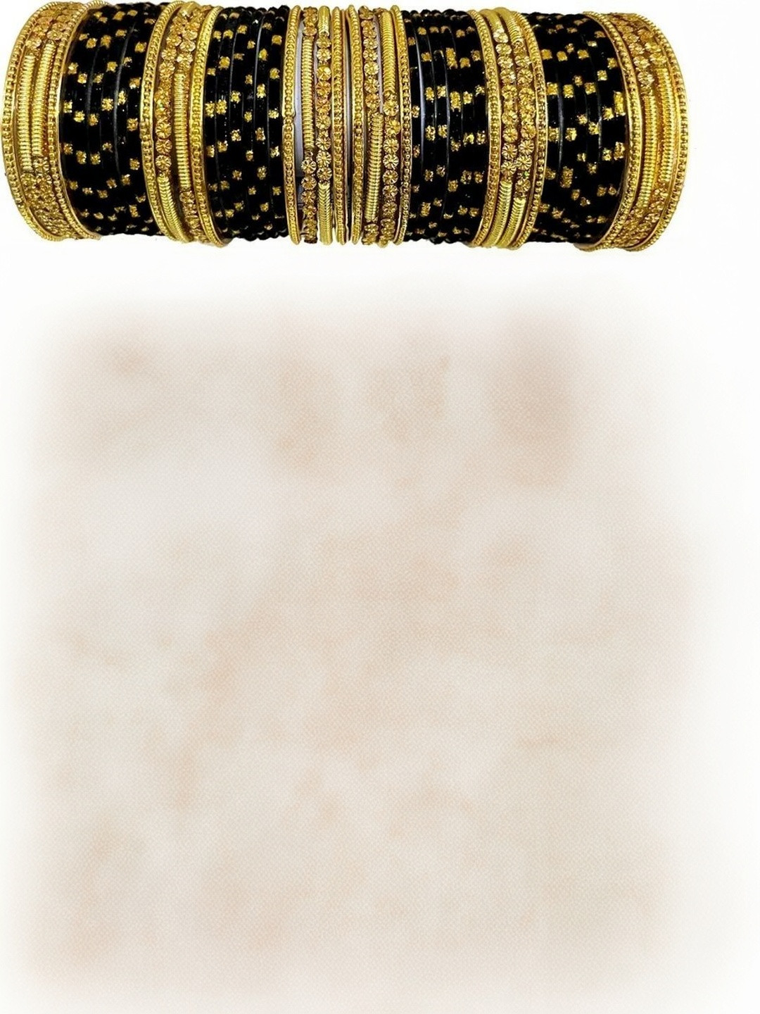 Qufrozy Black Glass Artificial Stones & Beads Bangle