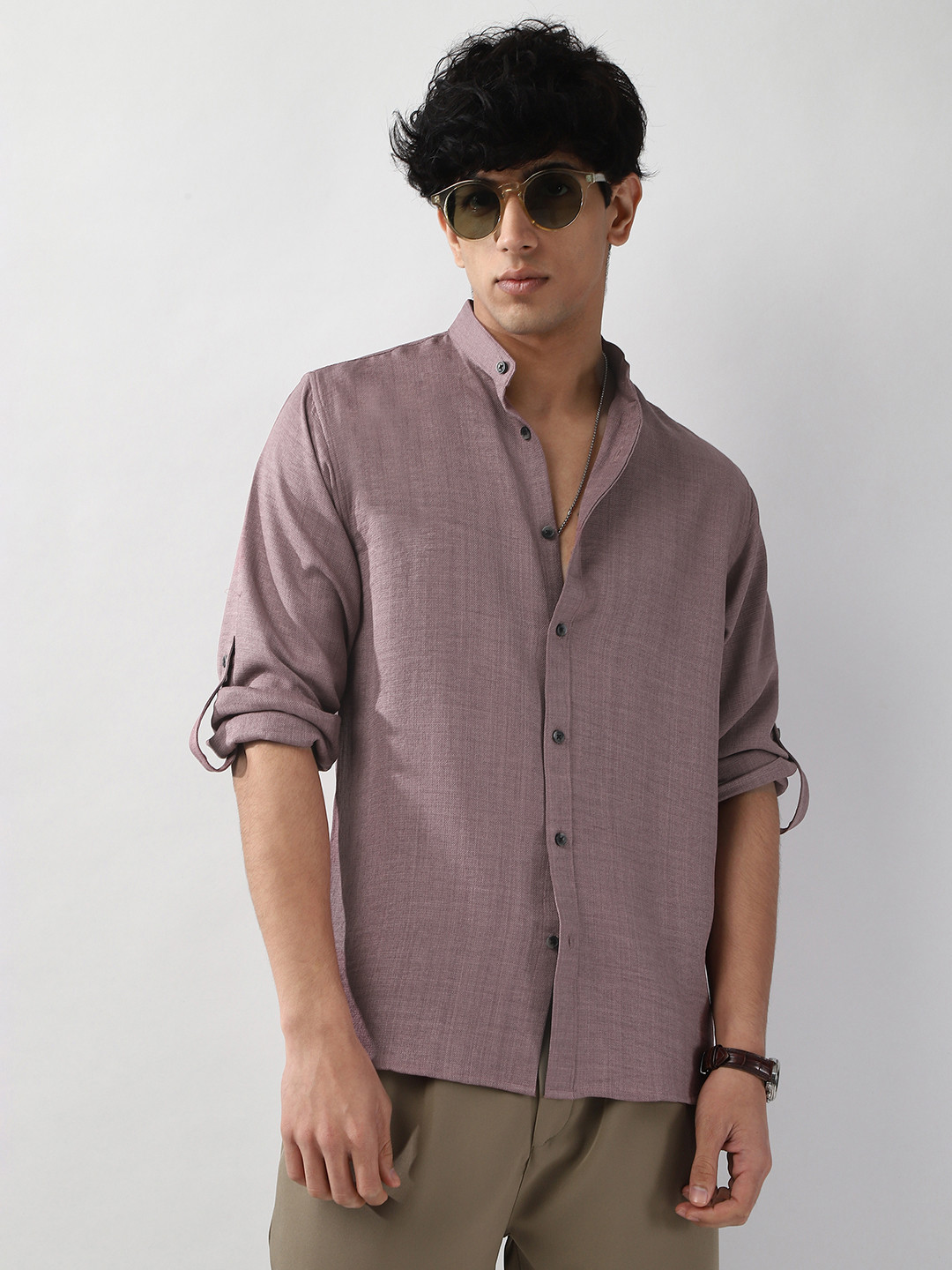 Urbano Fashion Men Purple Solid Linen Full Sleeve Relaxed Fit Mandarin Collar Casual Shirt