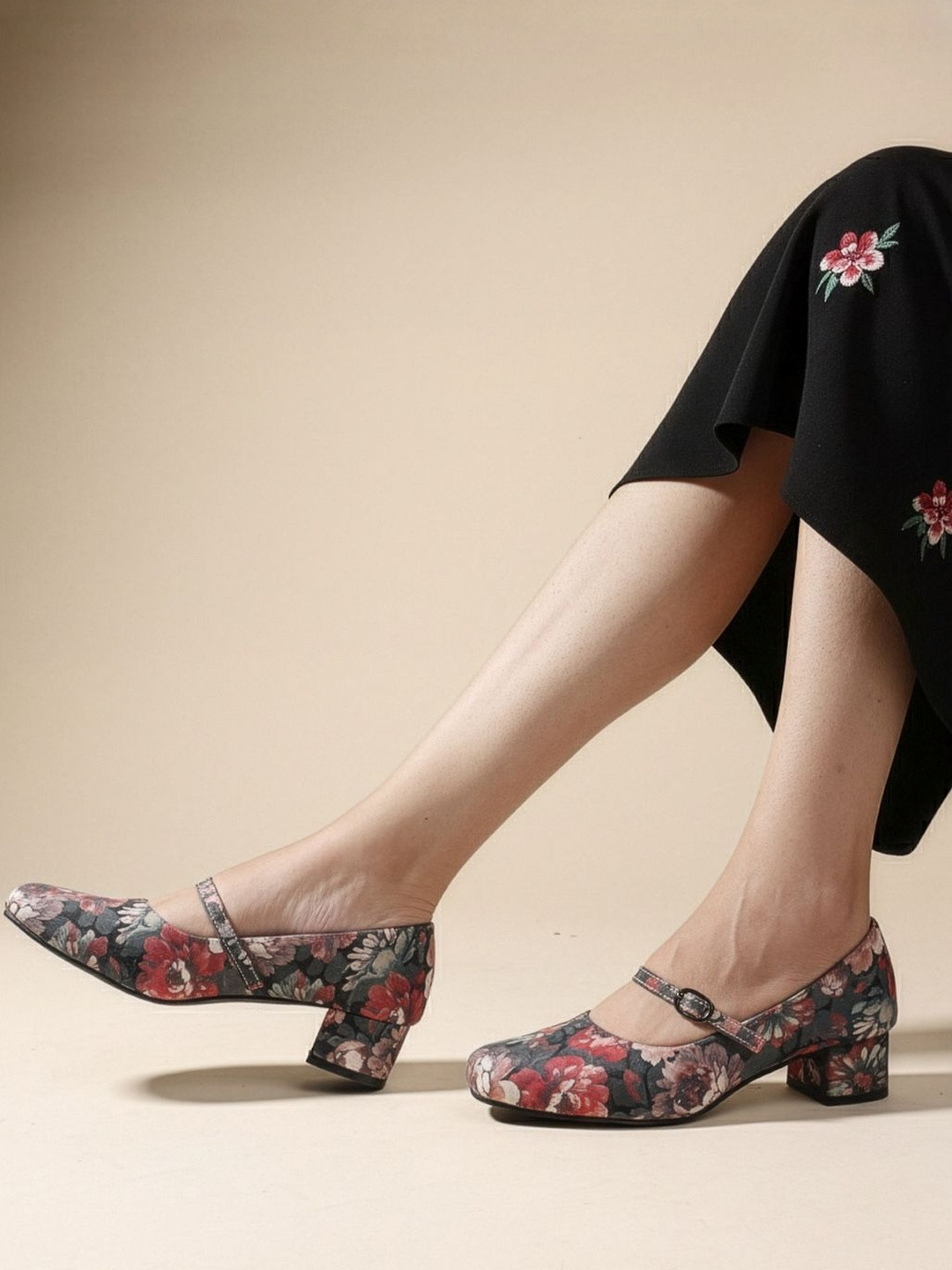 FEET RUNNER Women Floral Printed Square Toe Block Mary Janes