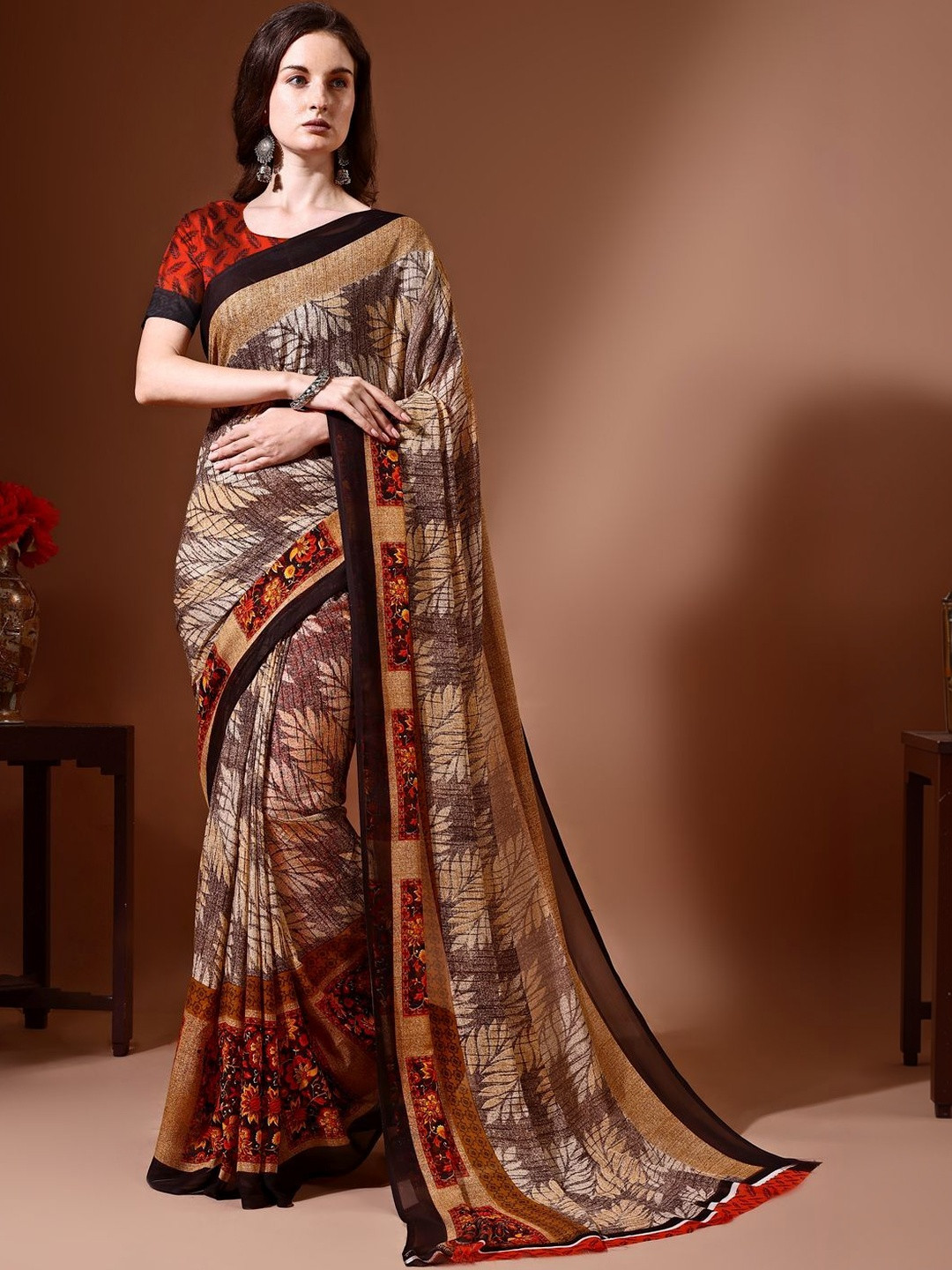 Vibhagyaa Floral Pure Georgette Saree