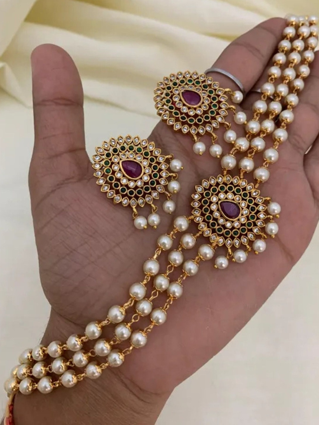Rujve Jewellery Gold-Plated Stone-Studded and Beaded Jewellery Set