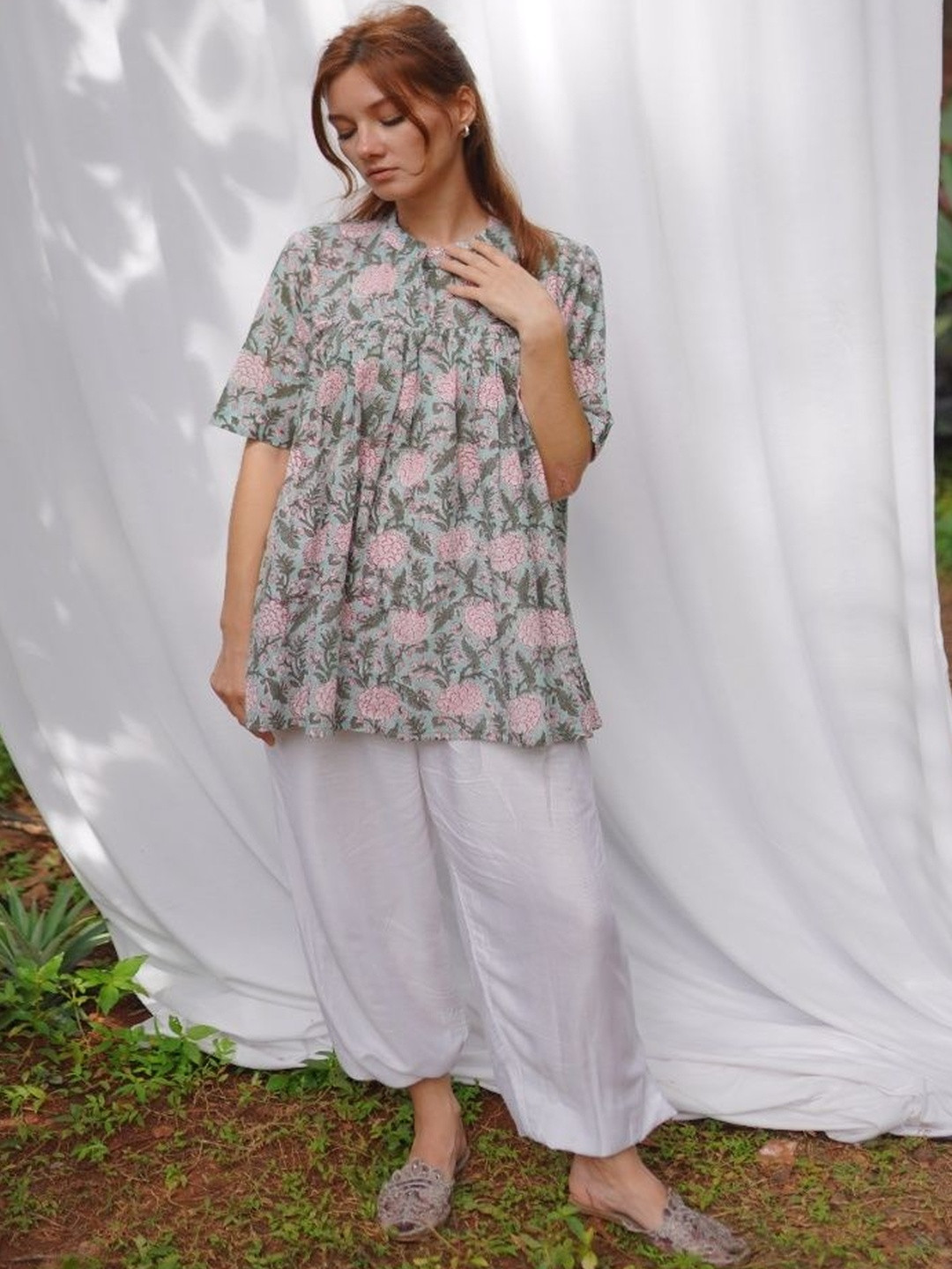 Anemone Vinkel Floral Print Mandarin Collar Cotton Top