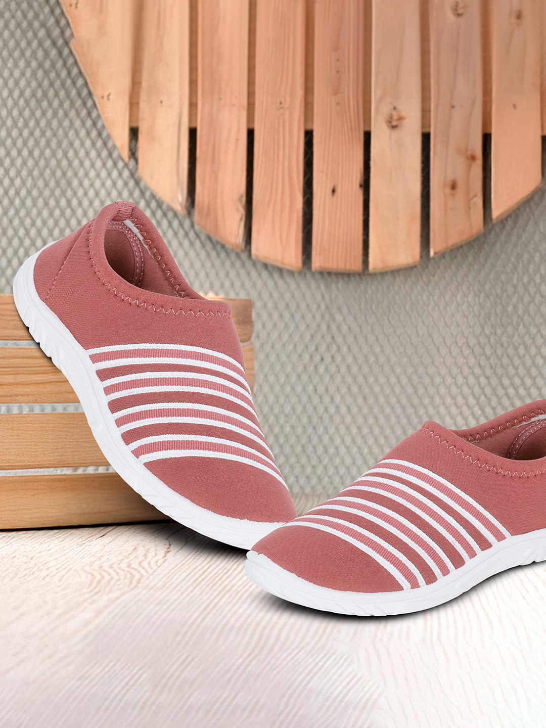 DOCTOR EXTRA SOFT Women Canvas Walking Memory Foam Shoes