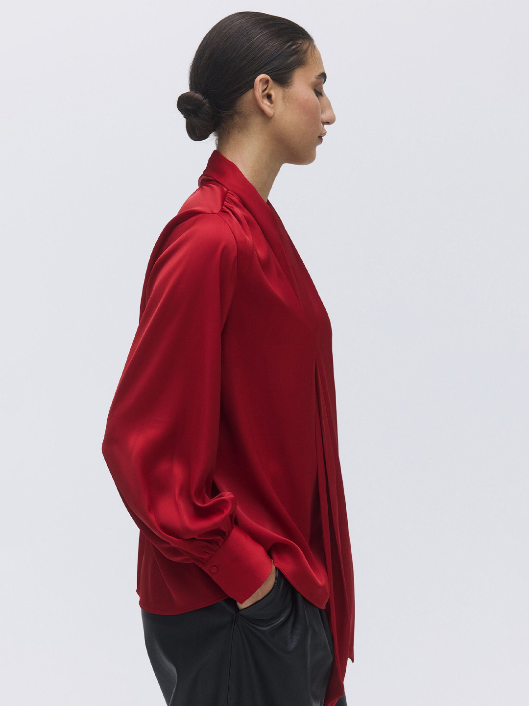 H&M Tie-Neck Chiffon Blouse