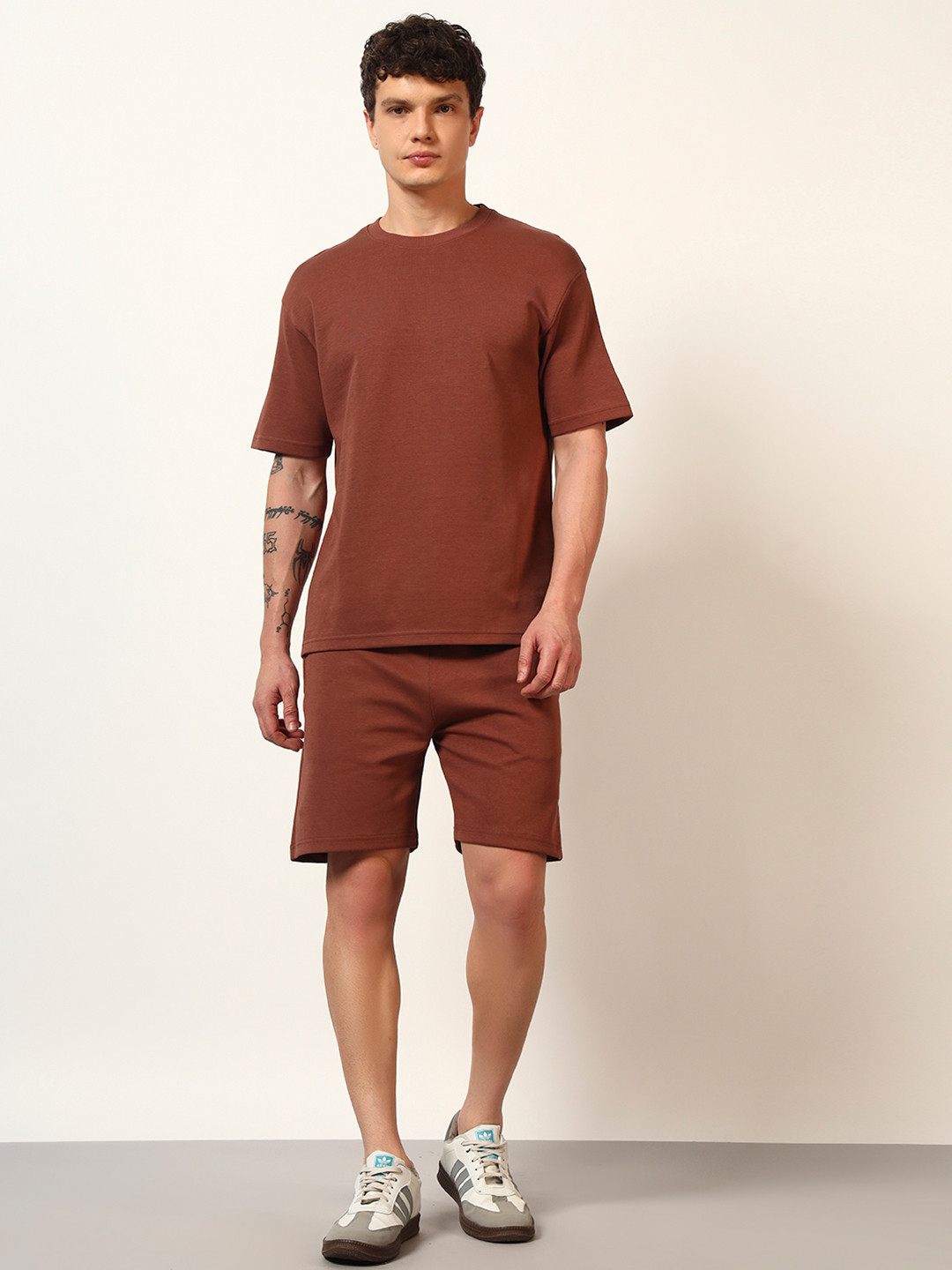 ONEWAY Round Neck T-Shirt With Shorts