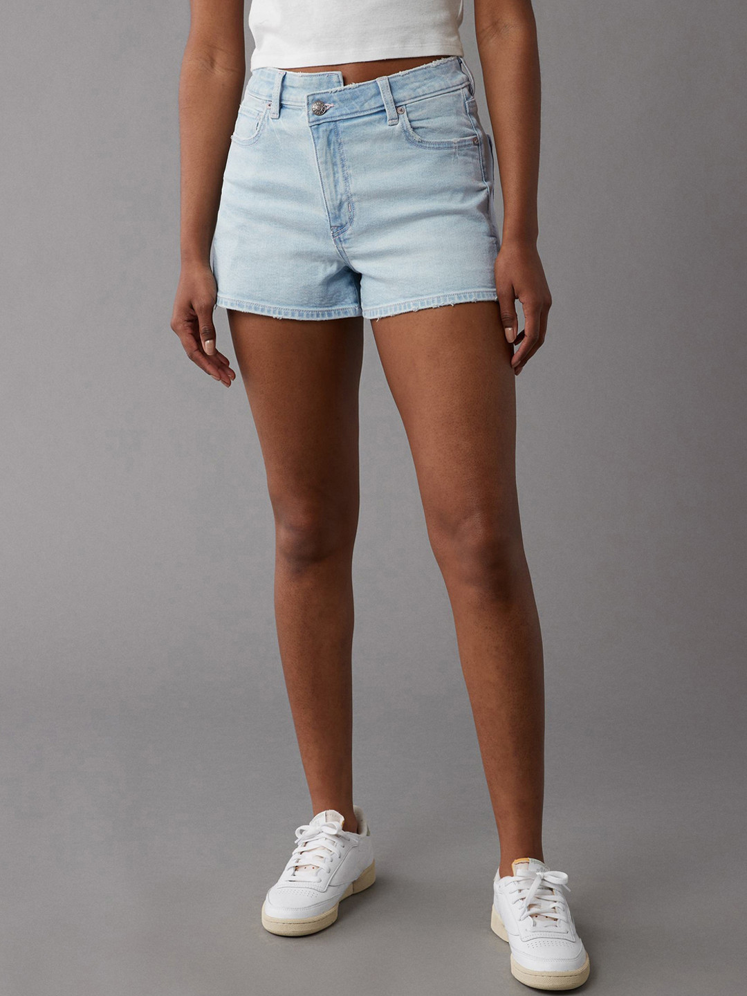 AMERICAN EAGLE OUTFITTERS Washed Denim Shorts