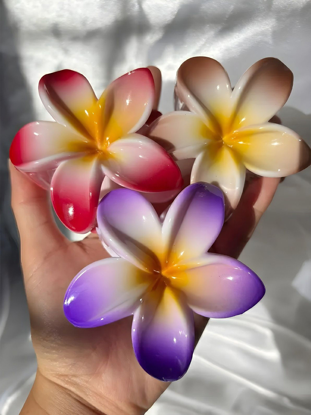 Elecsera Set of 3 Matte Flower Claw Clips