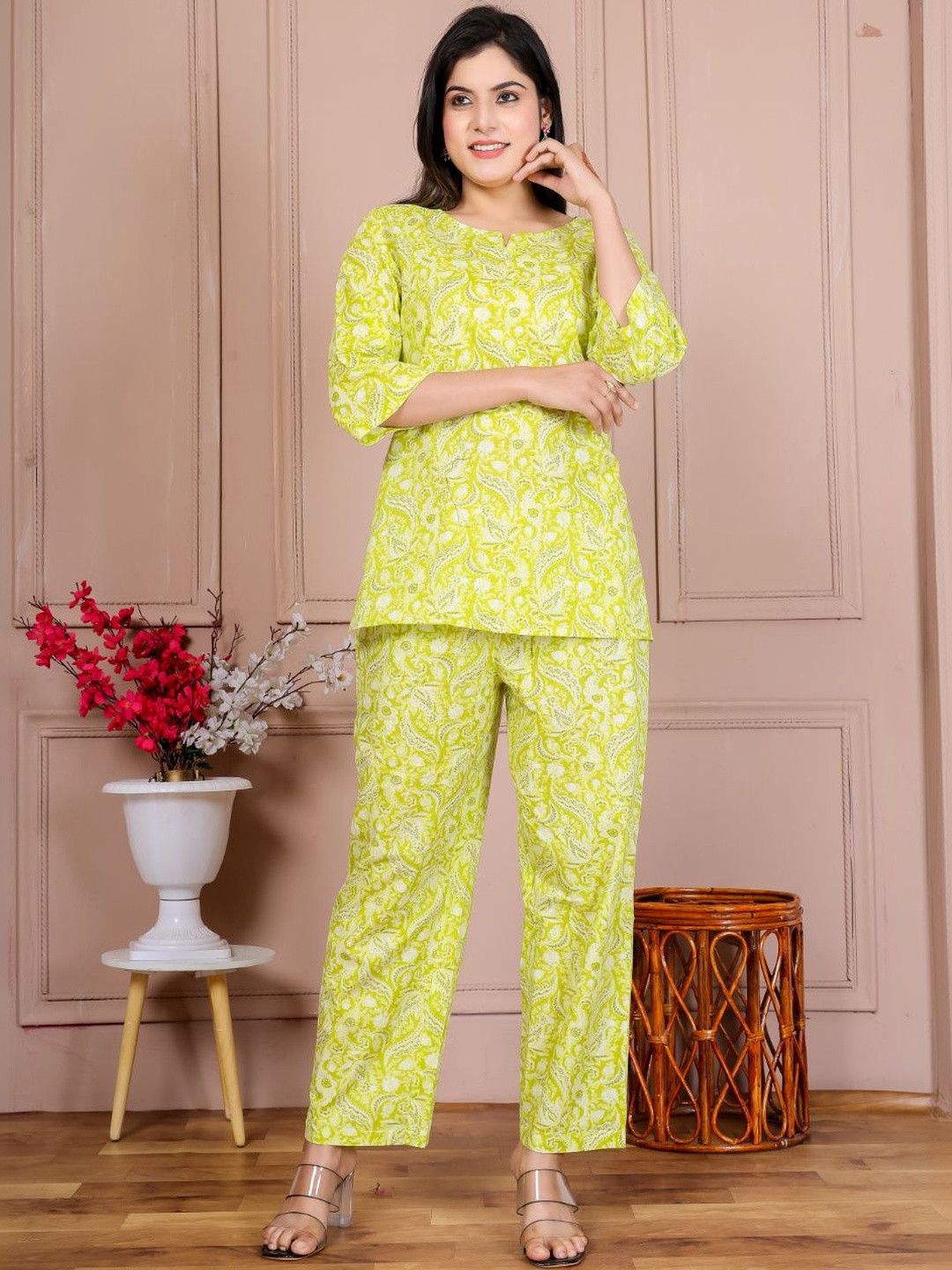 MURLI KURTI Printed Pure Cotton Round Neck Top With Trousers Co-Ords
