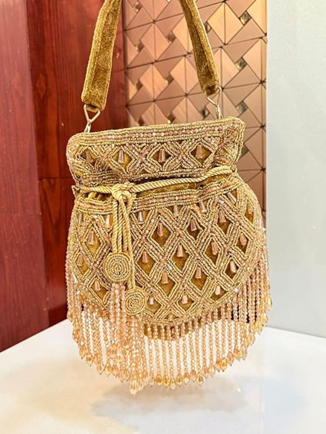 SKIMMER Embroidery Traditional Wedding Handheld Potli Bag