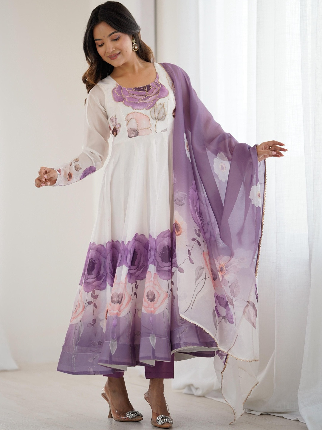 VASTRABELLA Women Floral Printed Round Neck Zari Anarkali Kurta with Trousers & Dupatta